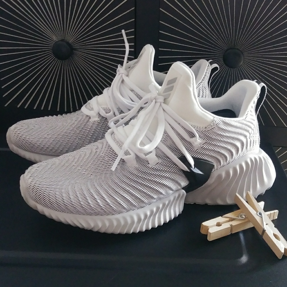 Adidas "Instinct" Alpha Bounce Shoes!